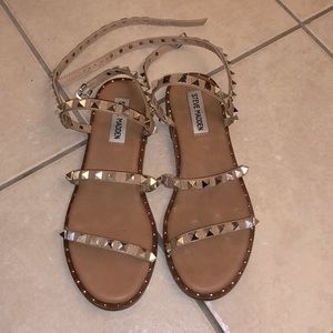 Steve Madden travel sandal